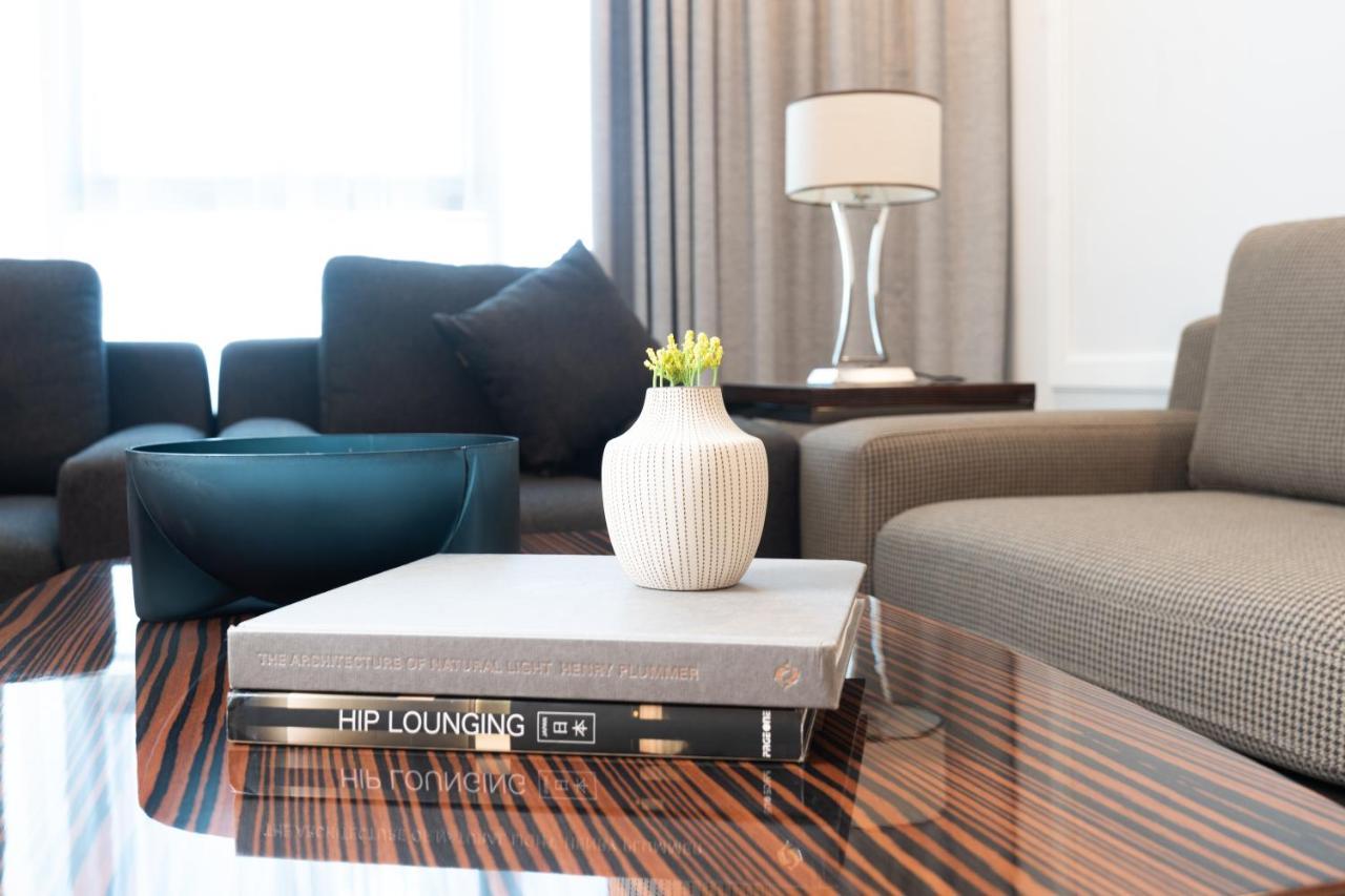 S Plaza Suites Hotel Seef Eksteriør billede